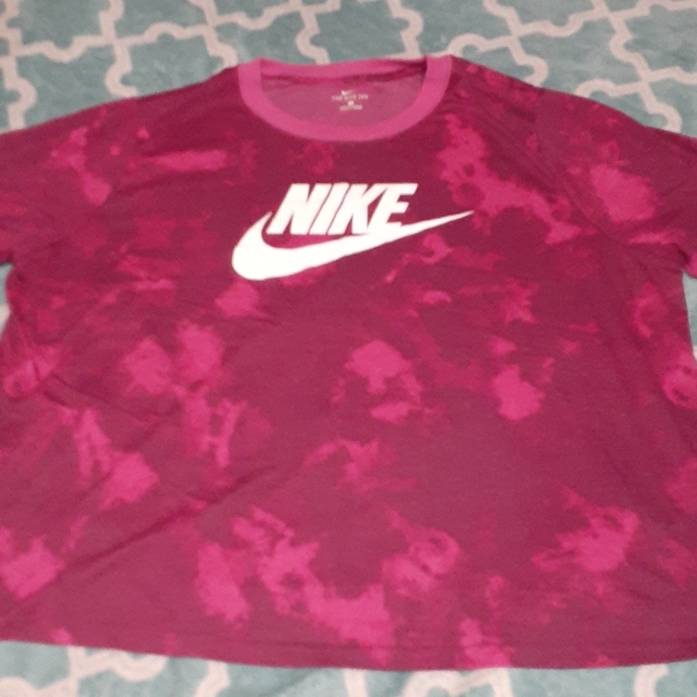 Nike Tee